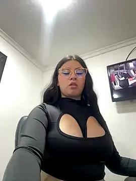 SaraBraun_ from StripChat
