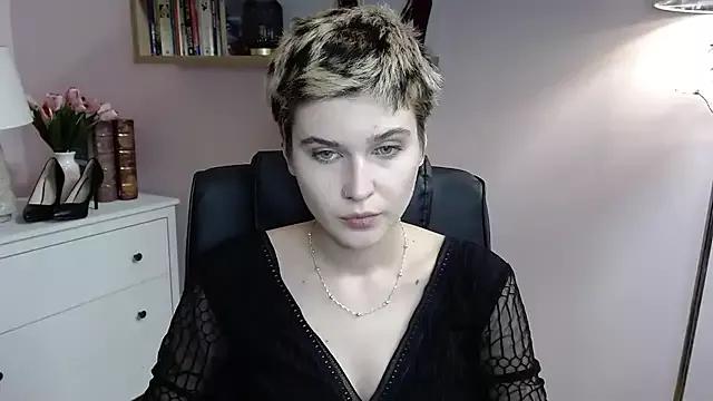 sarah_perfect from StripChat is Freechat