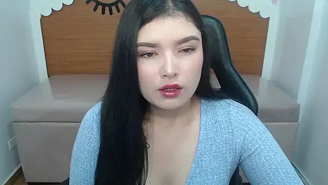 sarah_rouse_t_ from StripChat is Freechat