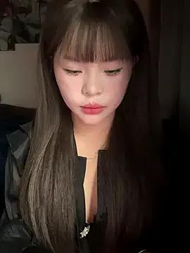 SarahBeii from StripChat is Freechat