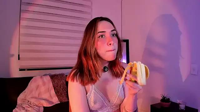 SarahCastillo_ from StripChat is Freechat