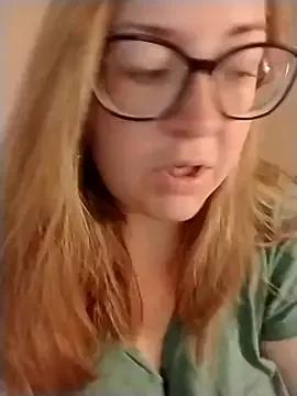sarasmile333 from StripChat is Freechat