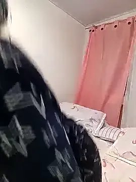 sarasol22 on StripChat 