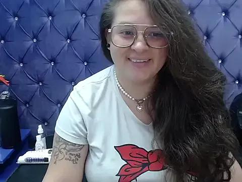 SaraThomso from StripChat is Freechat