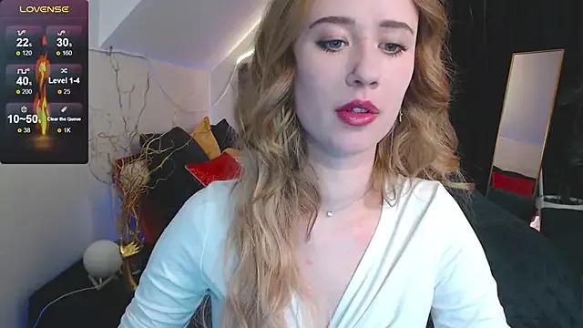 SashaBrooks from StripChat is Freechat