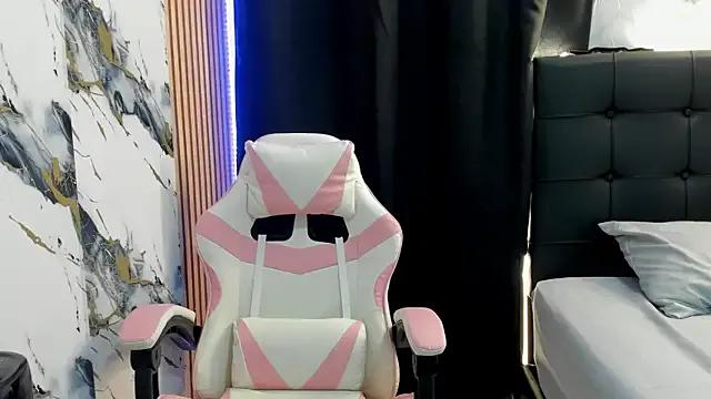 Find your cherished anal broadcaster match with our advanced interactive search and filtering options, allowing you to tailor-make your live event desires.