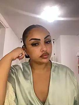 Scarlett-xox from StripChat is Freechat
