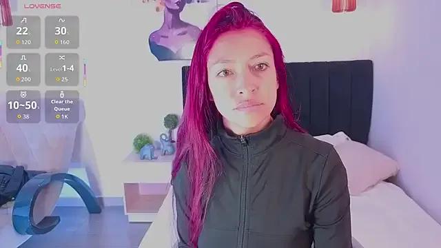 Scarlett__bell from StripChat