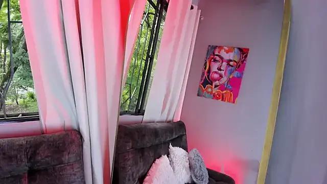 Find your cherished anal broadcaster match with our advanced interactive search and filtering options, allowing you to tailor-make your live event desires.