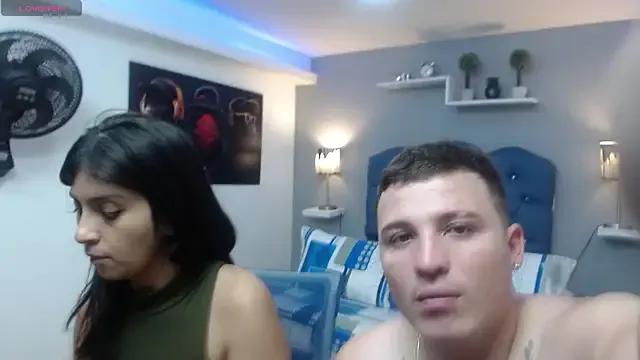 scarlett_and_justin from StripChat is Freechat