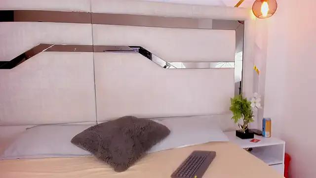 Find your cherished anal broadcaster match with our advanced interactive search and filtering options, allowing you to tailor-make your live event desires.