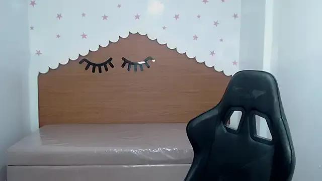 scarlett_percy_t from StripChat is Freechat