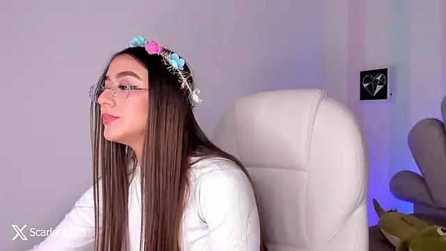 scarlett_rose_1 from StripChat is Freechat