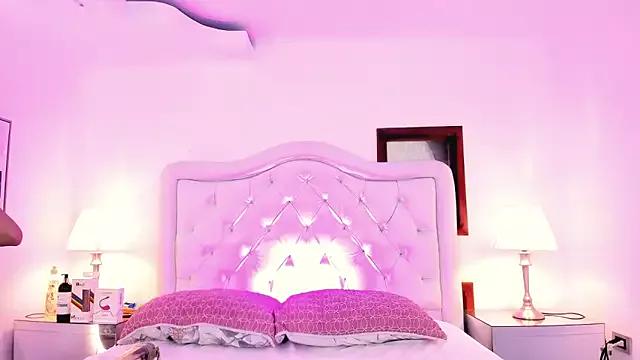 scarlettTease_ from StripChat is Freechat