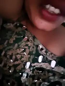 Seemujaan from StripChat