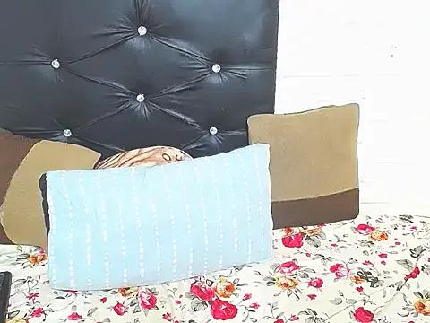 SexiePetiteX from StripChat is Freechat
