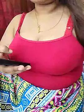 SexxyDina from StripChat