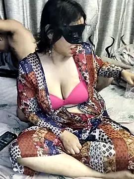 sexy42couple from StripChat is Freechat