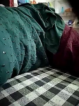 Find your cherished anal broadcaster match with our advanced interactive search and filtering options, allowing you to tailor-make your live event desires.