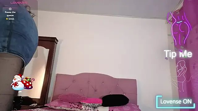 sexy_natasha_big_ass from StripChat is Freechat