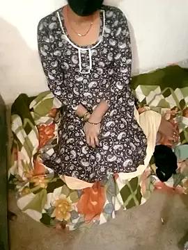 Sexy_Riya_Bhabhi from StripChat is Freechat