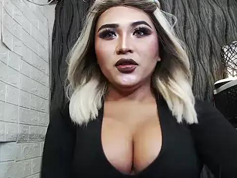 sexyselfsuckerts from StripChat is Freechat