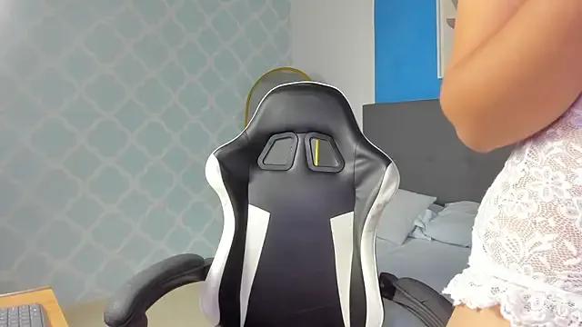 shanel_smithh from StripChat is Freechat