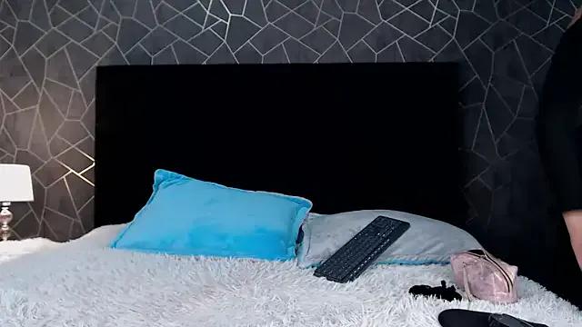 shanthal_bllizz from StripChat is Freechat