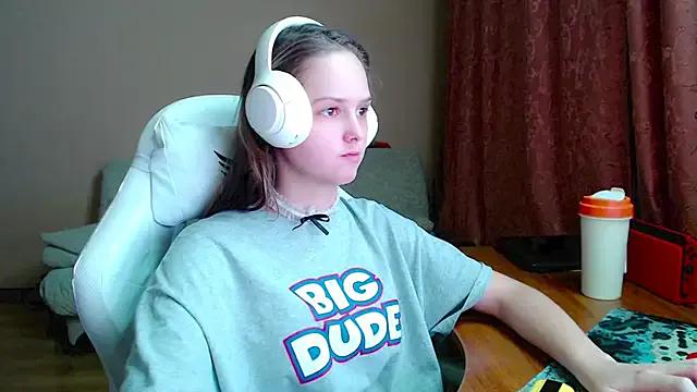 SharybbFace from StripChat is Freechat