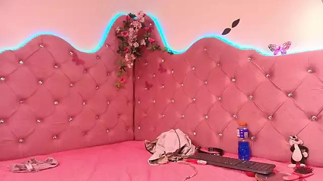 Sheilly_brown from StripChat is Freechat
