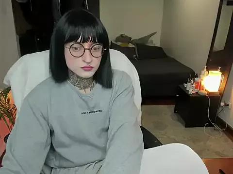 ShiiraVelkor from StripChat