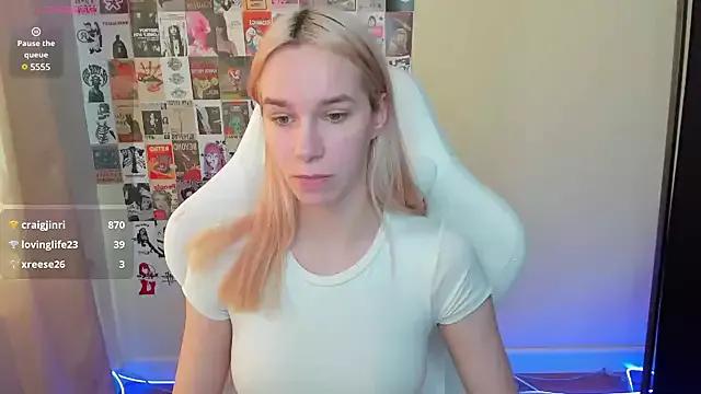 SienaHill from StripChat is Freechat