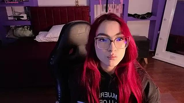 silvanalorens_ from StripChat is Freechat