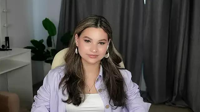 SilverCrumpton from StripChat is Freechat