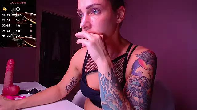Simona_Moonshine from StripChat is Freechat