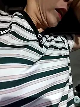 Sinejdk3 from StripChat is Freechat
