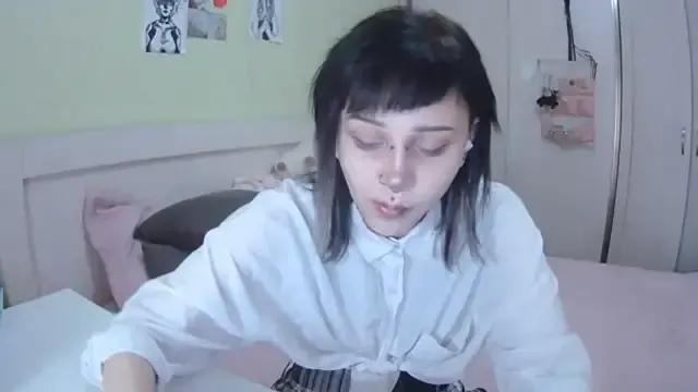 SineKiraReal from StripChat is Freechat