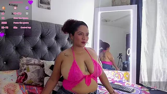sirena_bigboobss from StripChat is Freechat