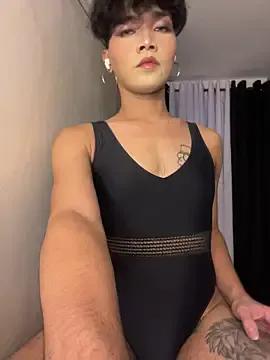 sissielil from StripChat is Freechat