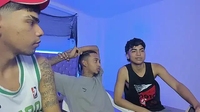 skinny_tatto01 from StripChat is Freechat