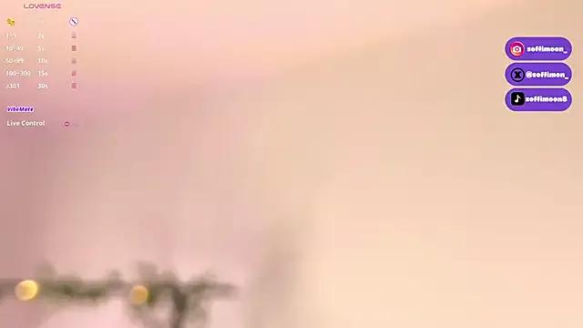Soffimoon_ from StripChat is Freechat