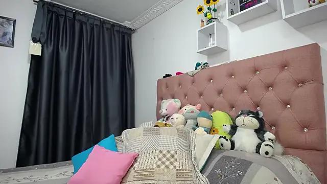 Soffy-brooks from StripChat