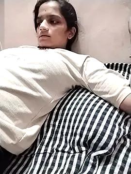 Sofia_kuuu from StripChat is Freechat
