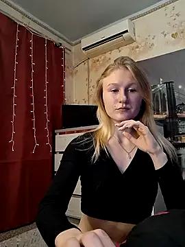 SofiLunaX from StripChat is Freechat
