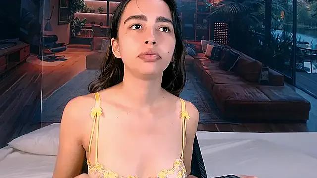 solarboom18 from StripChat is Freechat