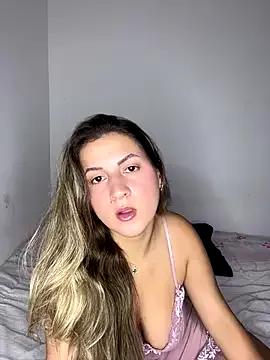 solmartins from StripChat is Freechat