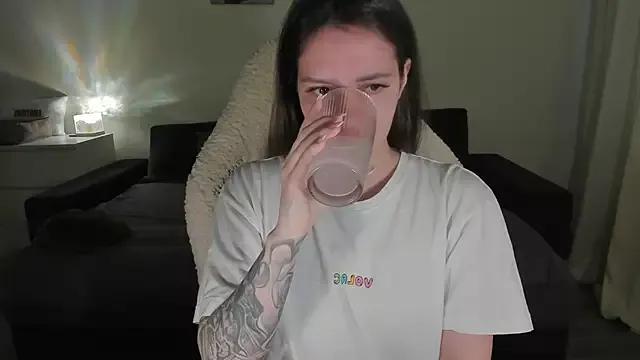 Sonia_moon_ from StripChat is Freechat