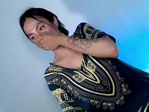 spicyhugecock from StripChat is Freechat