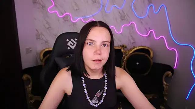 SpicyyDolly from StripChat is Freechat