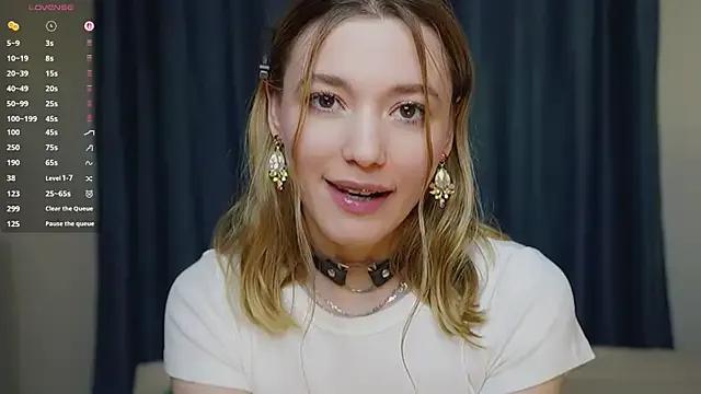 StarryMary from StripChat is Freechat